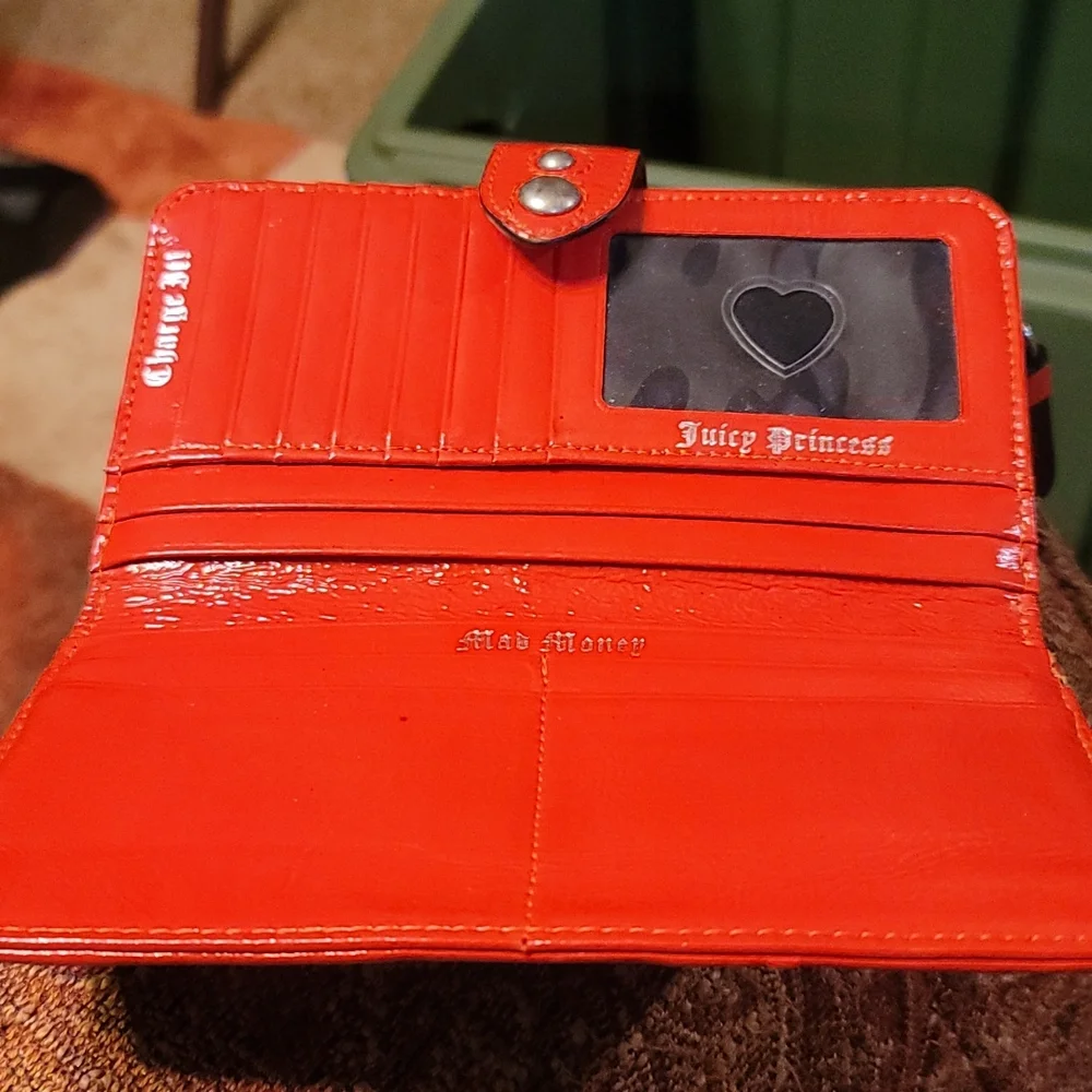Wallet - Picture 2 of 7